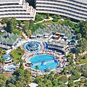 4* Semesteranläggning (resort) The Grand Blue Sky International